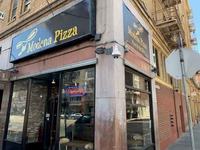 Halal Modena pizza