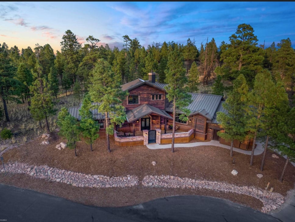 Arizona's Best Real Estate Agents, Larry Crider and Gennifer Mickelson, photo 4