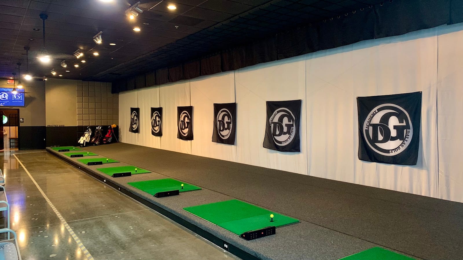 Academy & Dallas Golf