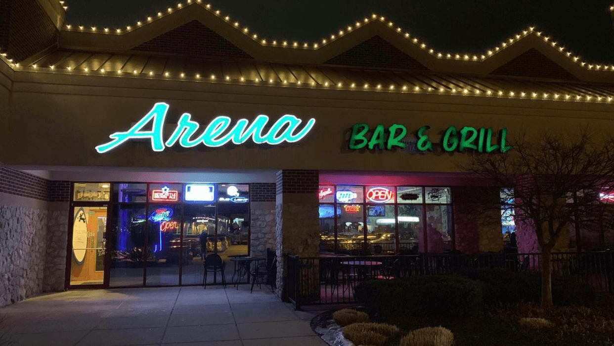 Arena Bar & Grill, photo 2