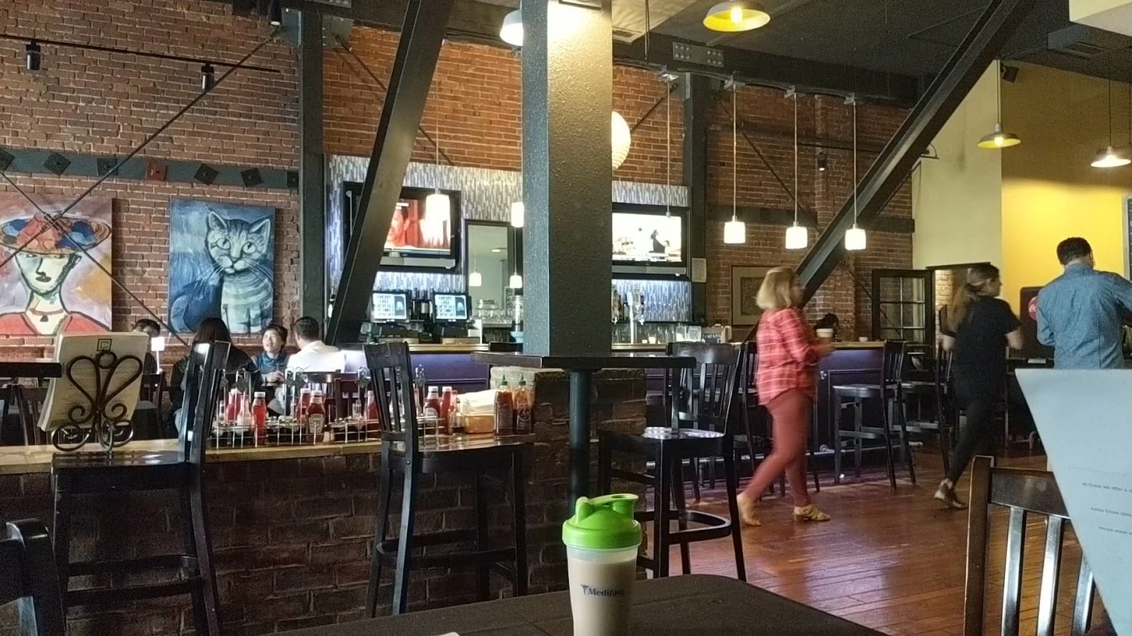 Crave Restaurant Downtown Santa Ana, photo 2