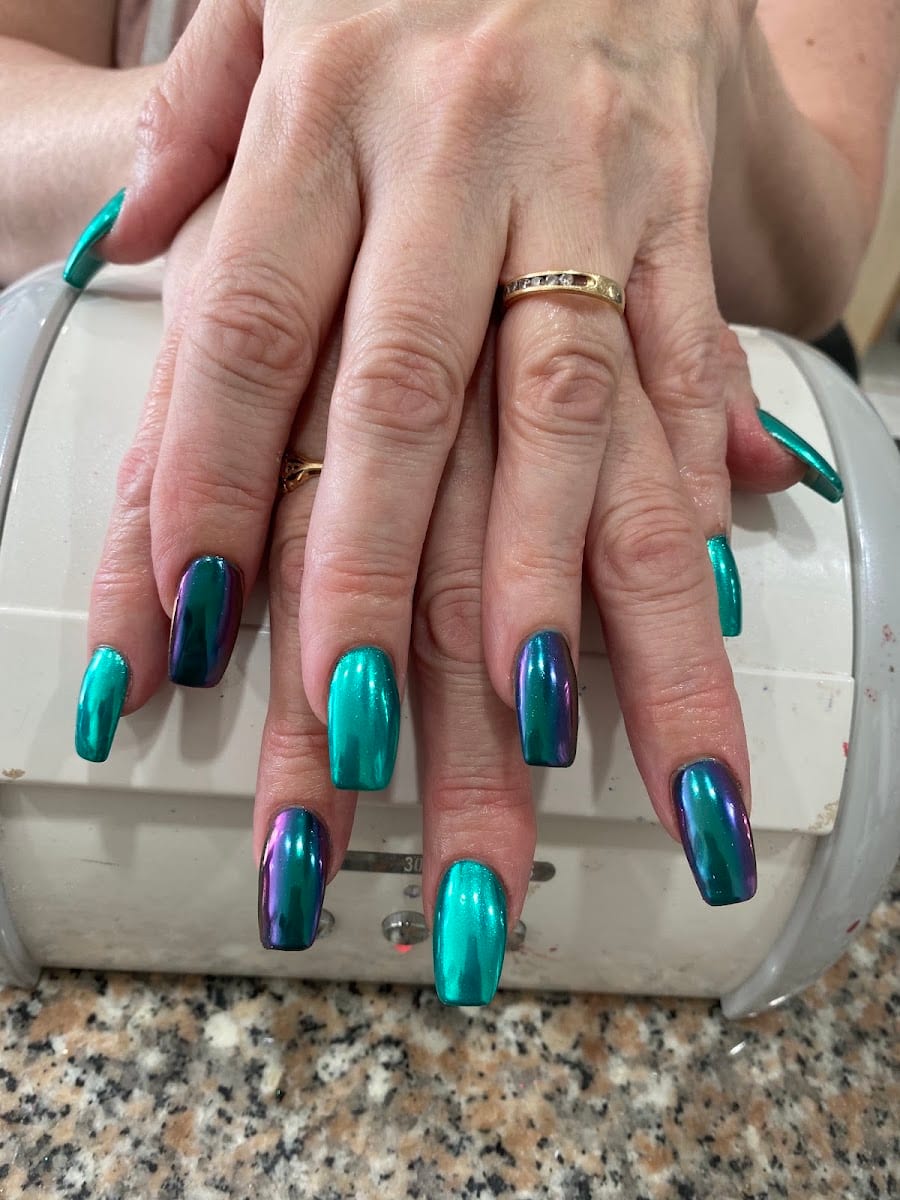 Top Nails