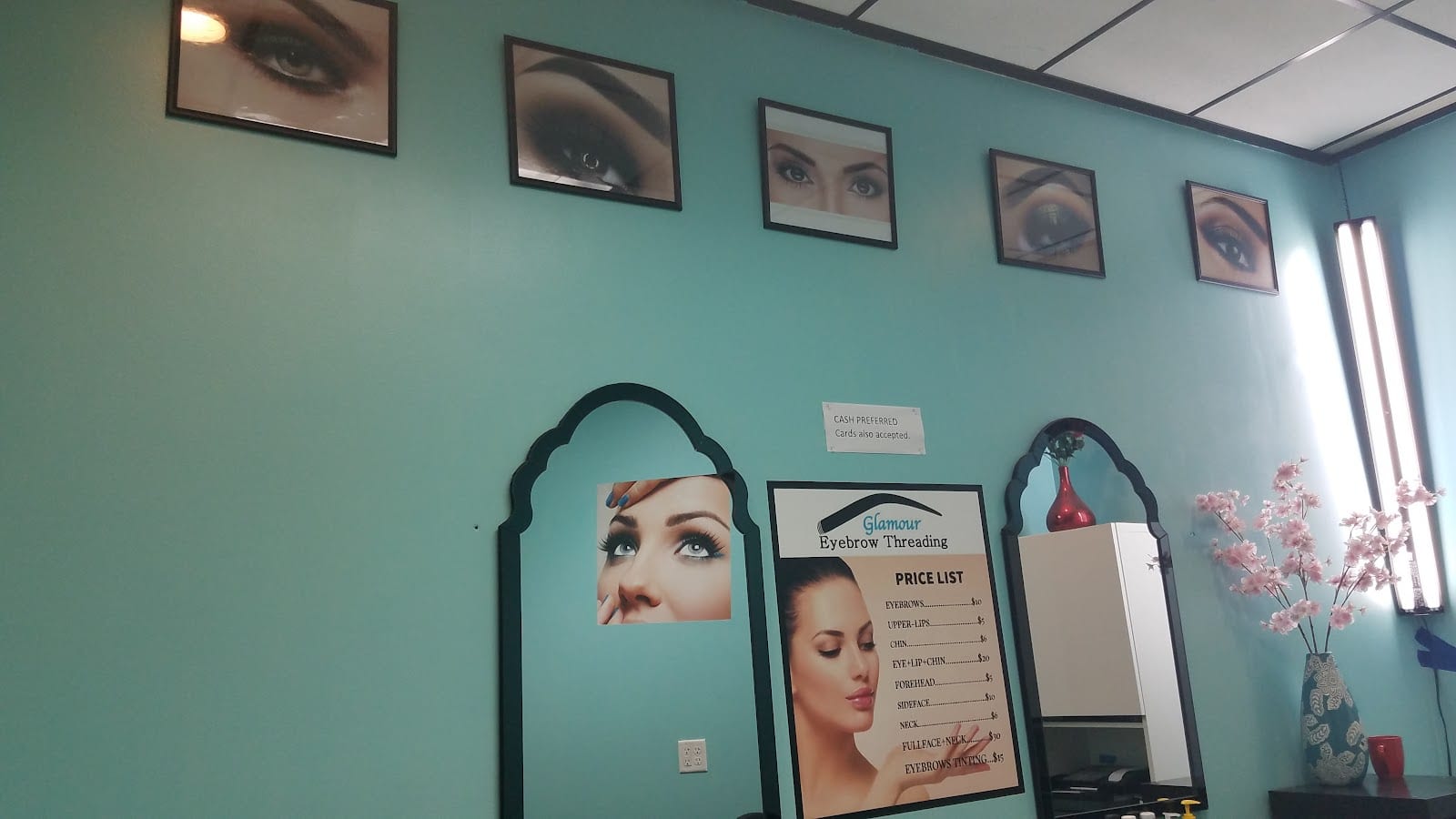 Glamour Eyebrow Threading, photo 4