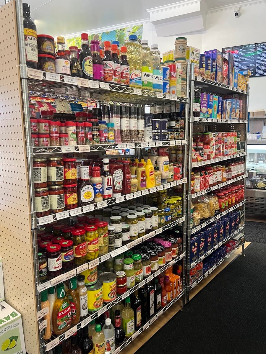 Corona Heights Market and Deli, photo 2