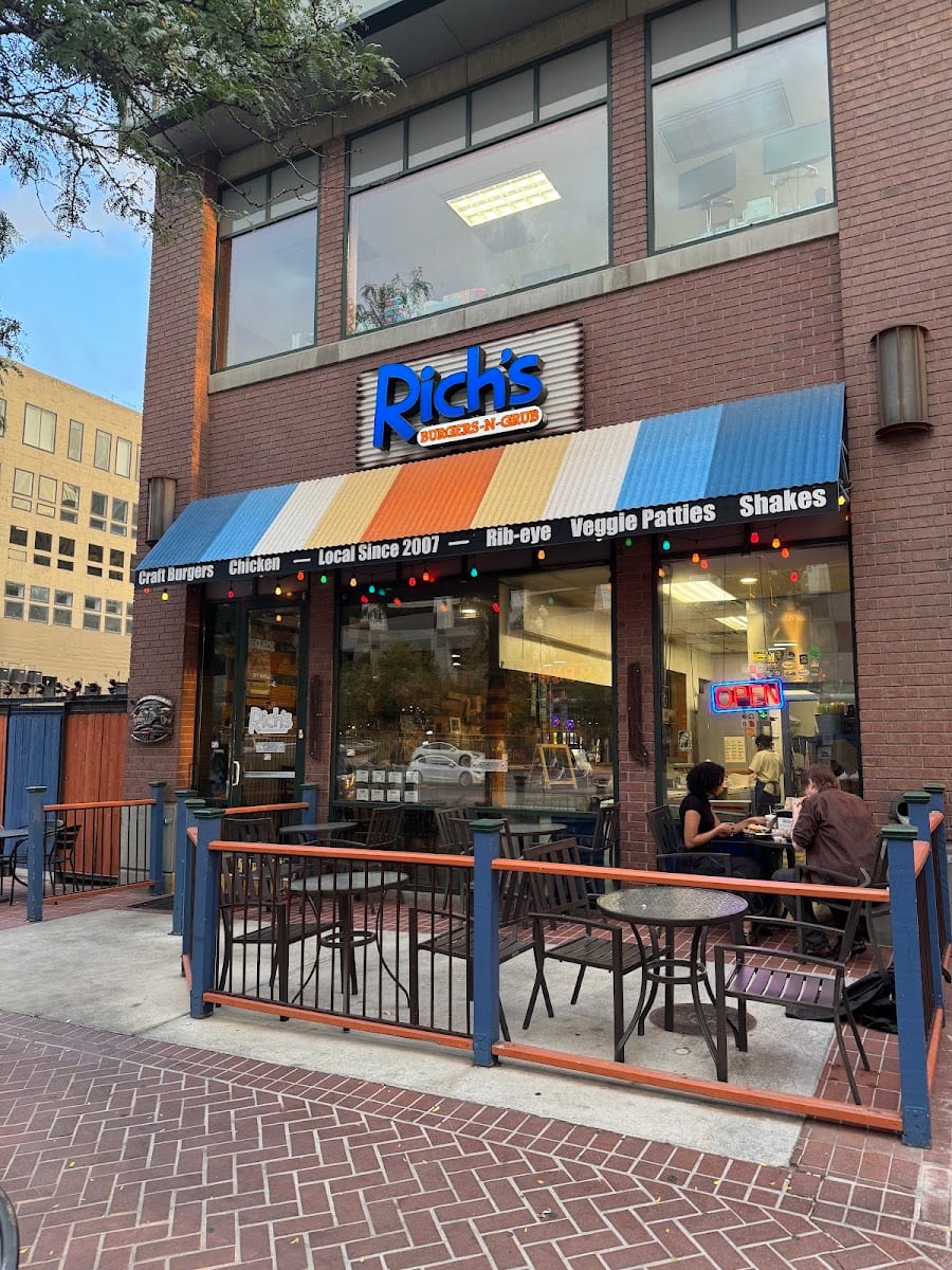 Rich's Burgers-N-Grub, photo 2
