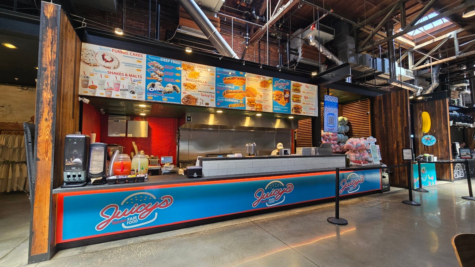 Juicys Famous Fair Food - Armature