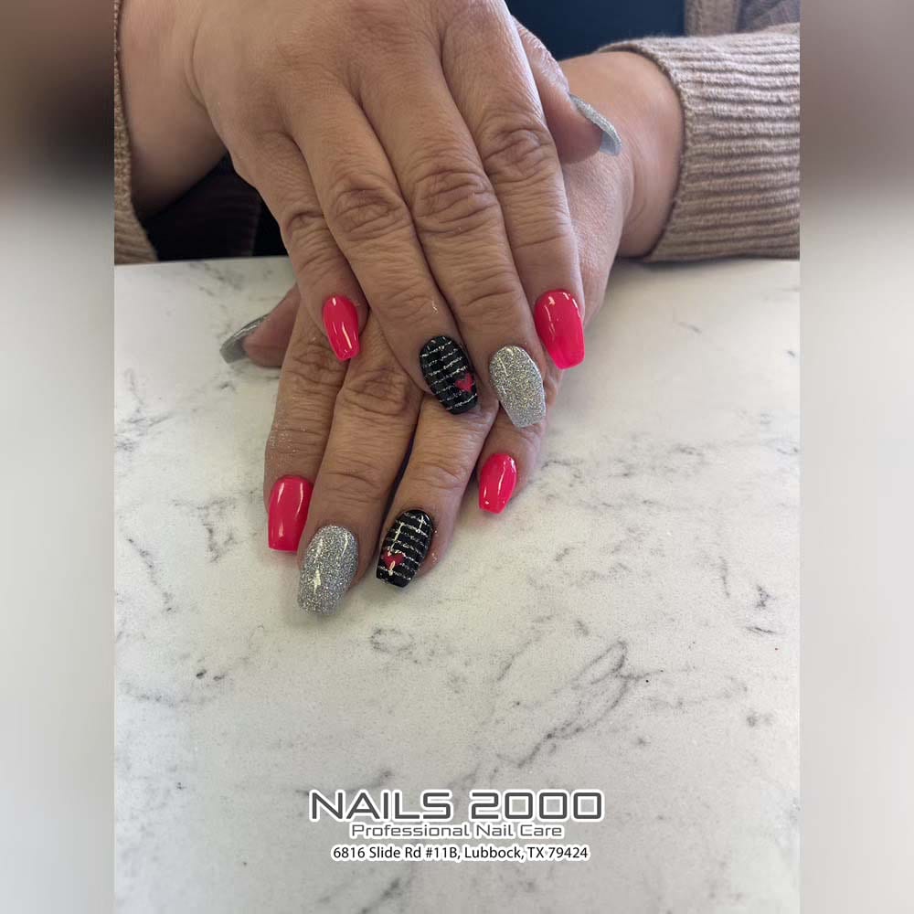 Nails 2000