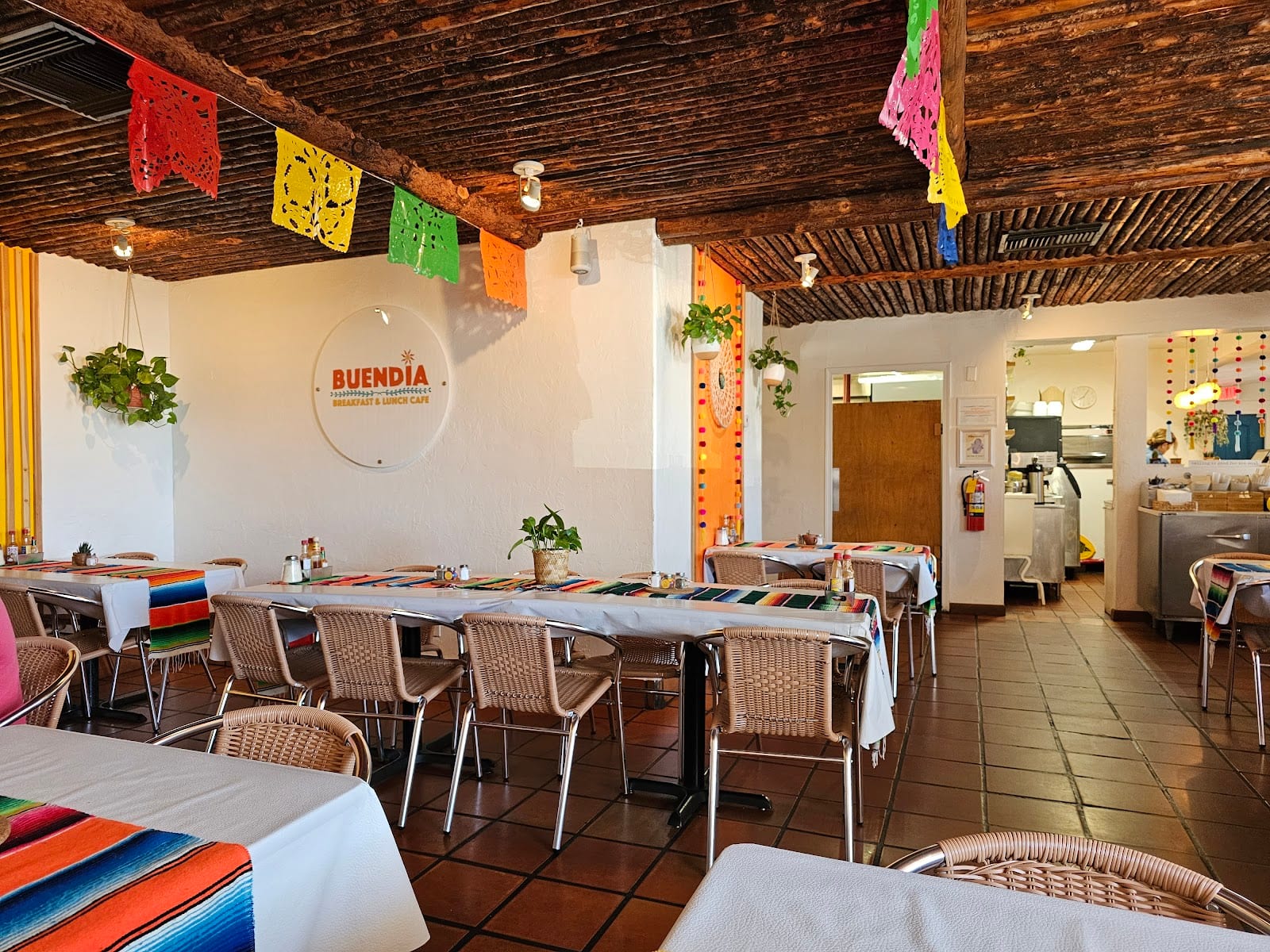 Buendía Breakfast & Lunch Café, photo 2