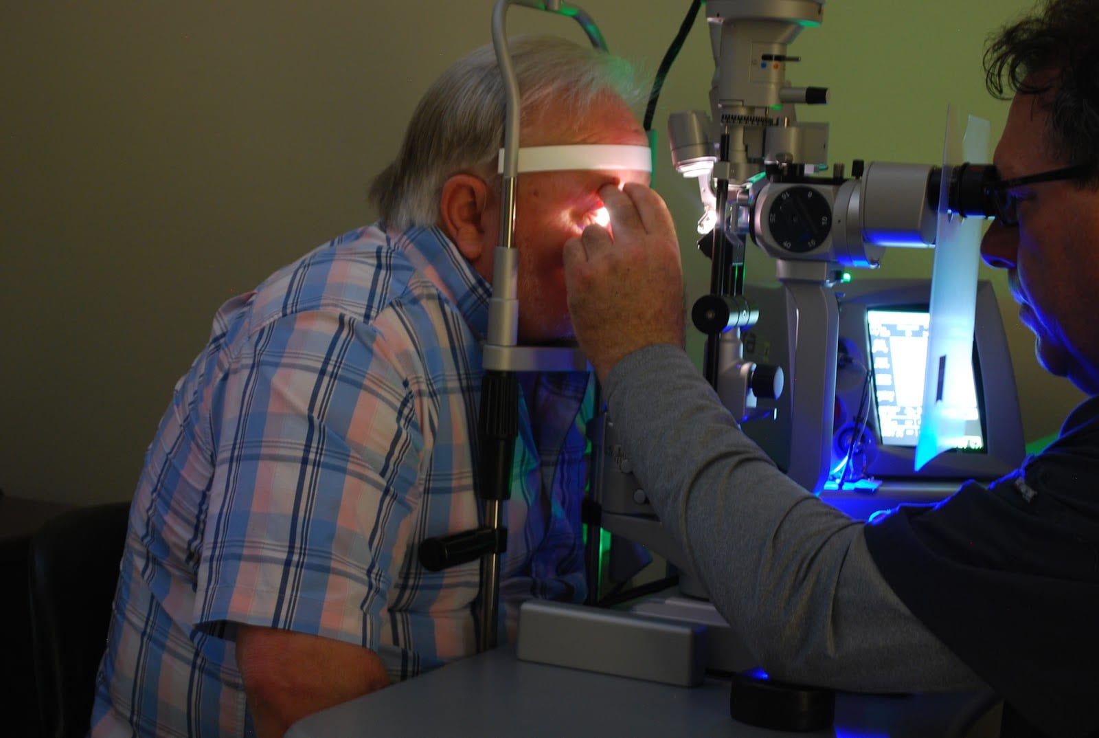 Gulf Coast Retina Center - Dr. Oren Plous, photo 4