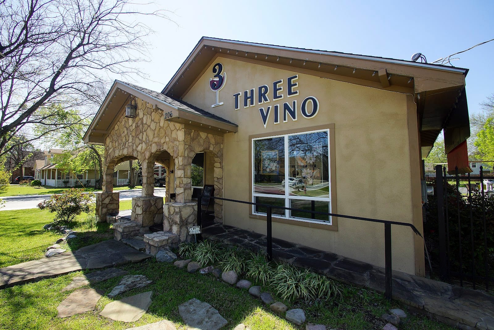 3 Vino Wine Bar & Bottle Shop, photo 2