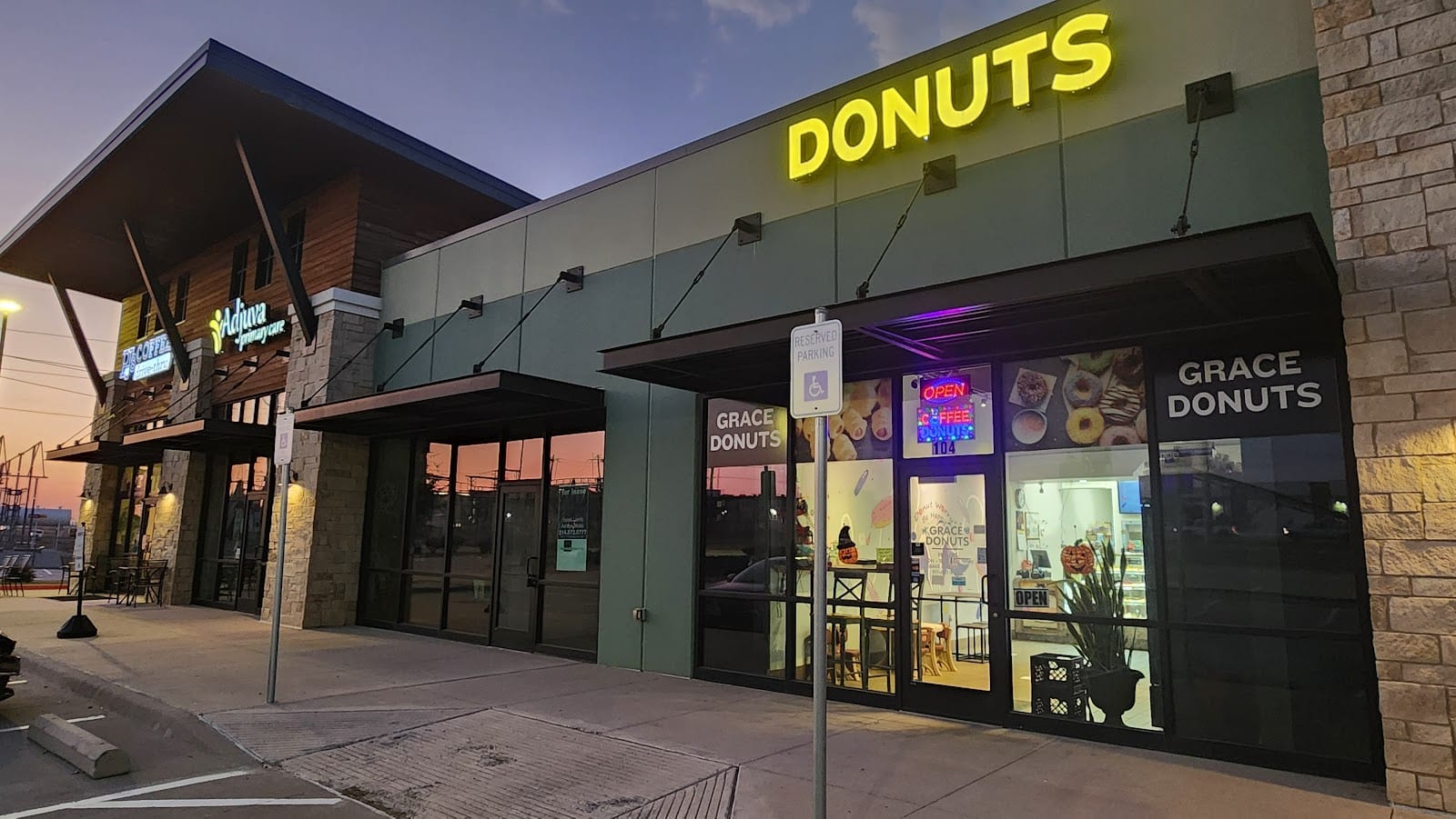 Grace Donuts, photo 2