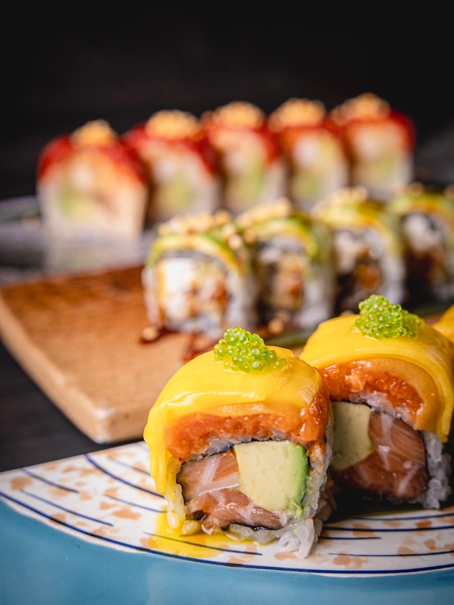 Aki Sushi & Asian Fusion