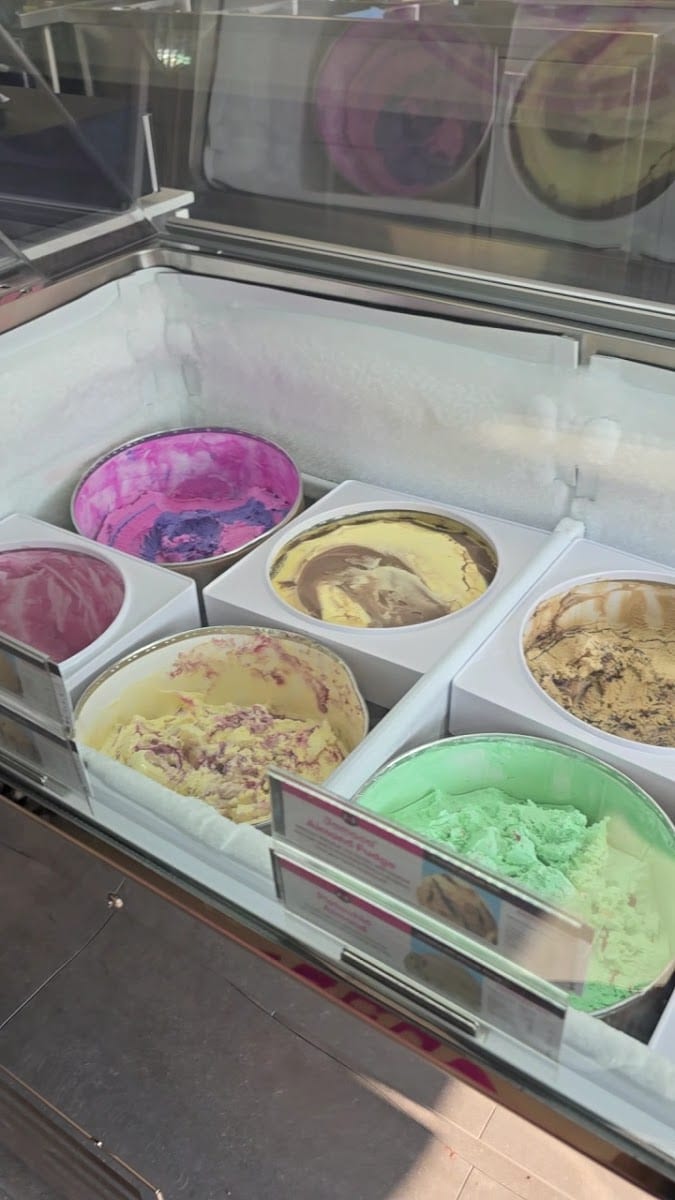 Baskin-Robbins, photo 2