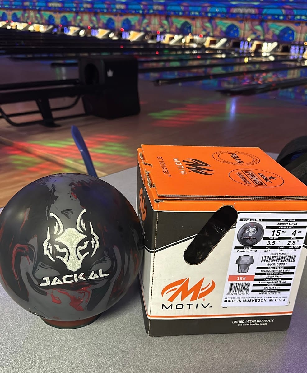 Bowlaholics Pro-Shop Midtown Tampa, photo 3