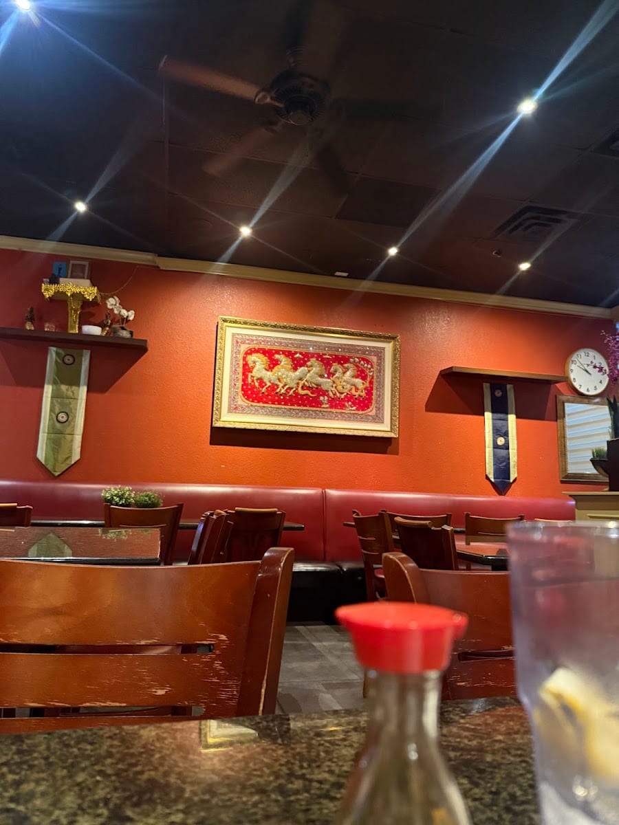 Red Curry Thai Cuisine, photo 3