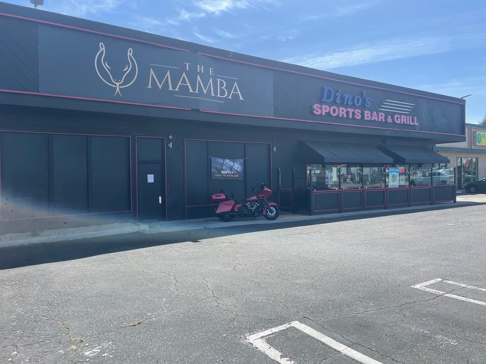 The Mamba Sports Bar & Grill, photo 2