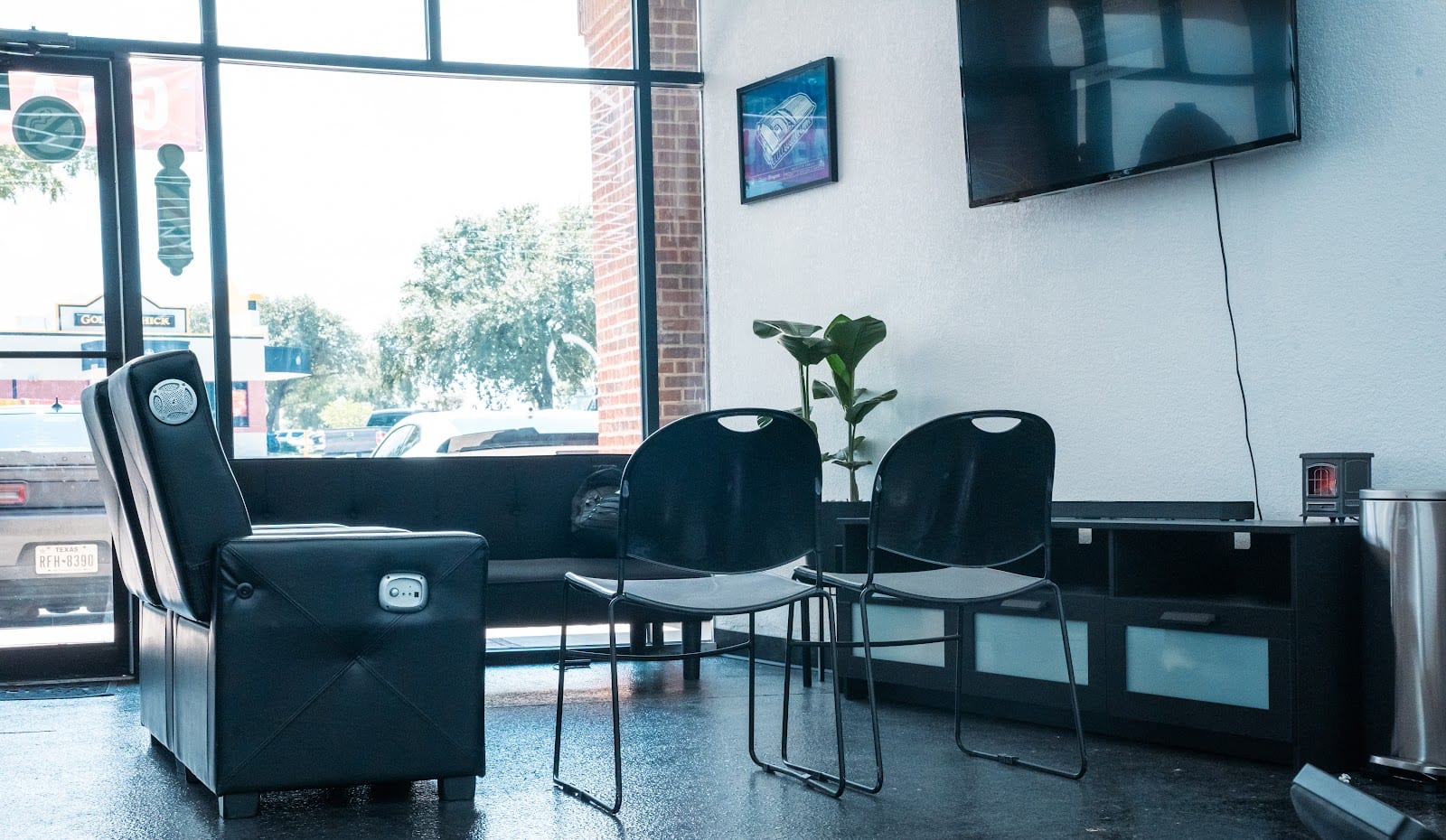 Giren Deguchi (GD) Barbershop