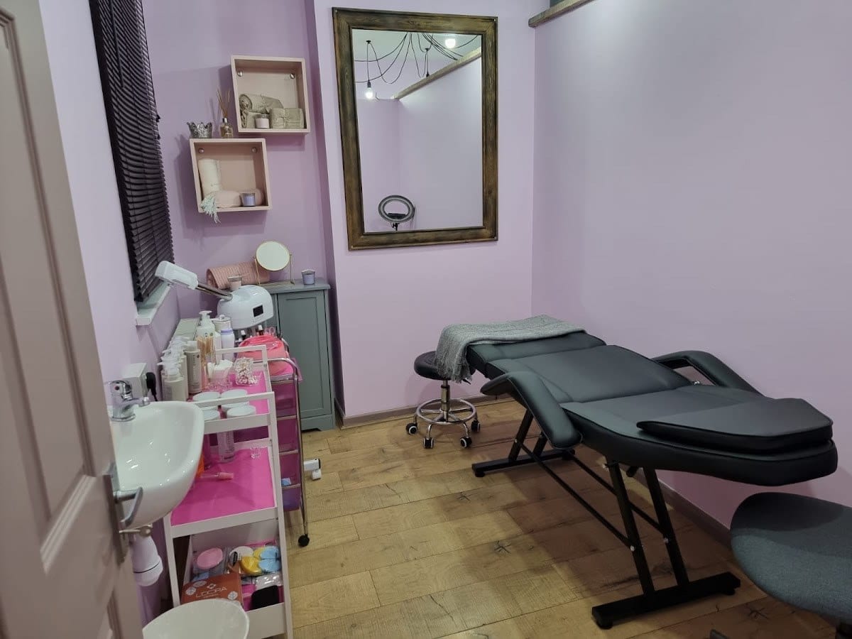 Vavavoom Beauty Rooms Sale