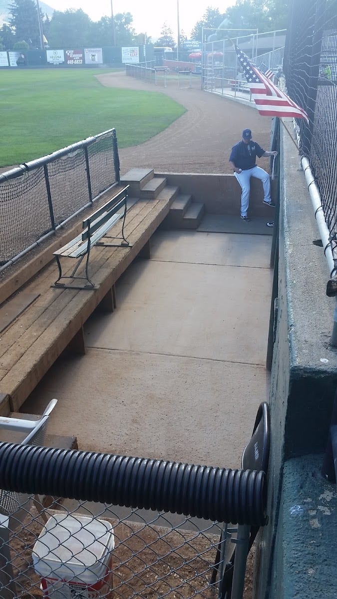 Kindrick Field, photo 3