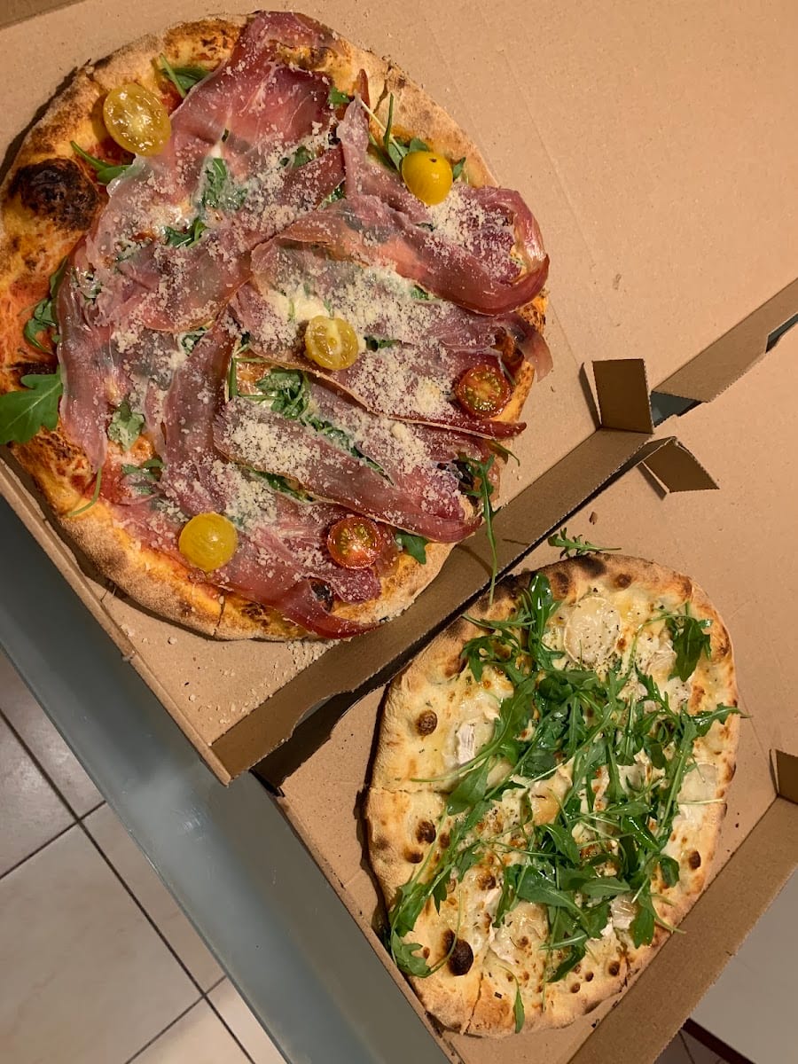 Pizza Della Roccia