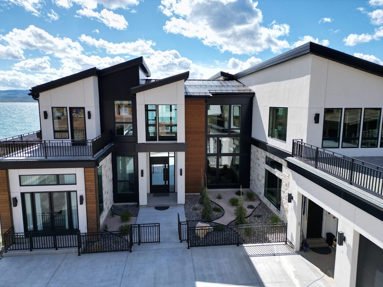 M&M Gutters & Exteriors