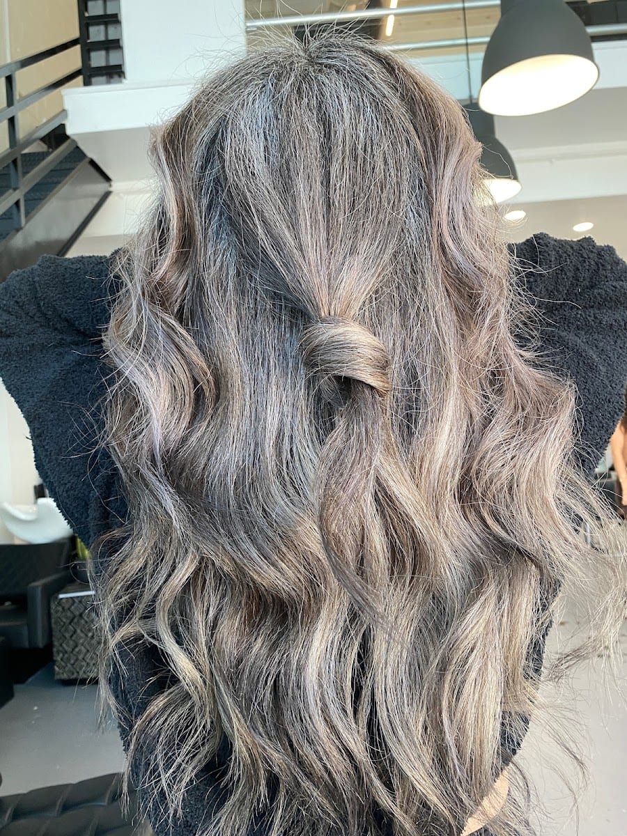 Belles & Whistles Hair Studio, photo 4