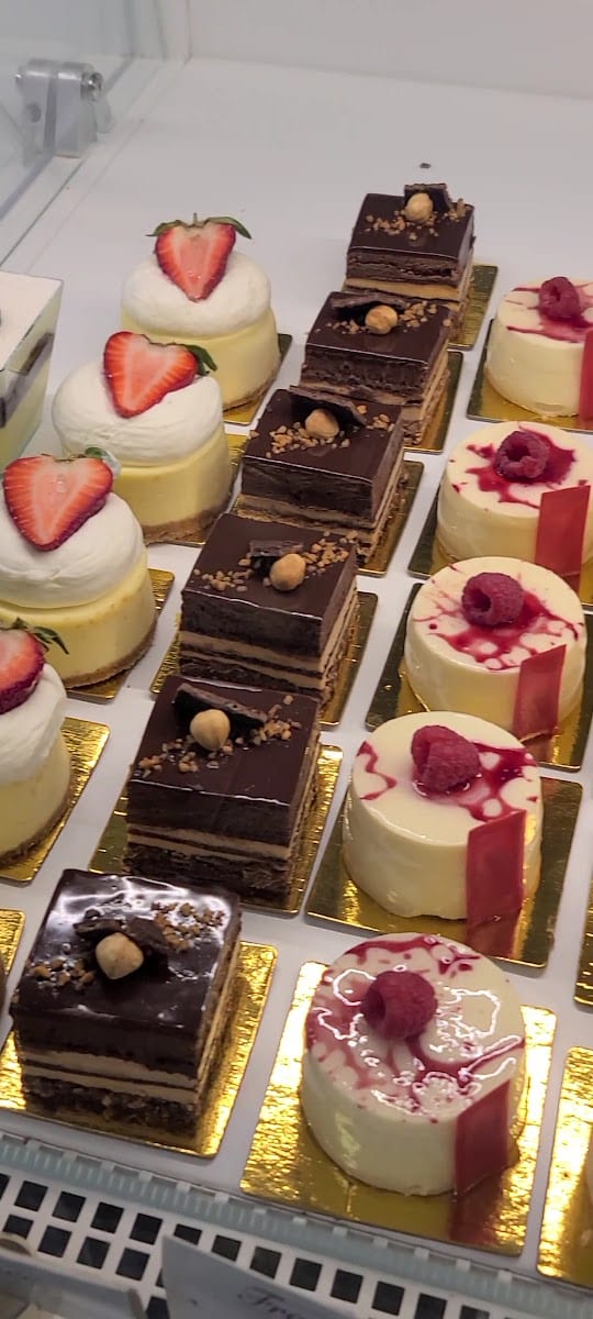 Francesca Italian Bakery & Delicatessen, photo 3