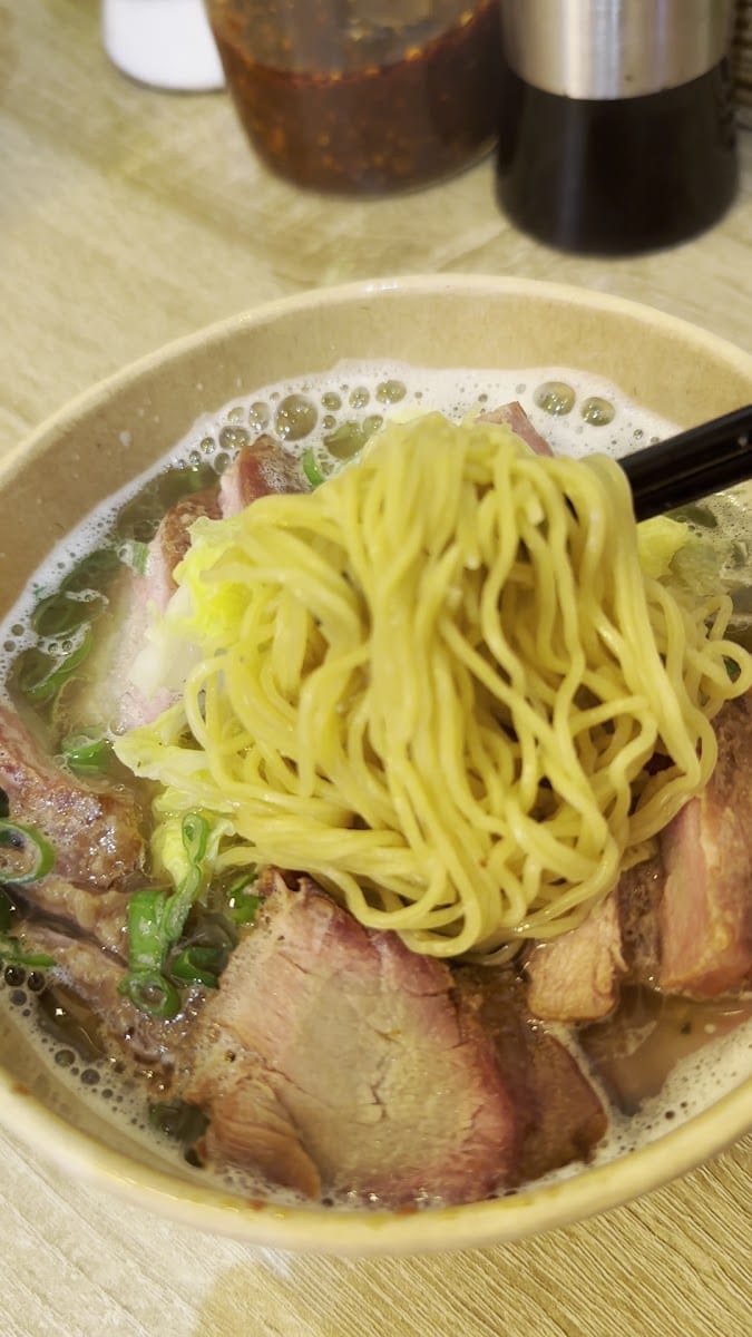 Hong Kong Kitchen (555 Sui Mei) 香港(555)烧味茶餐厅, photo 3