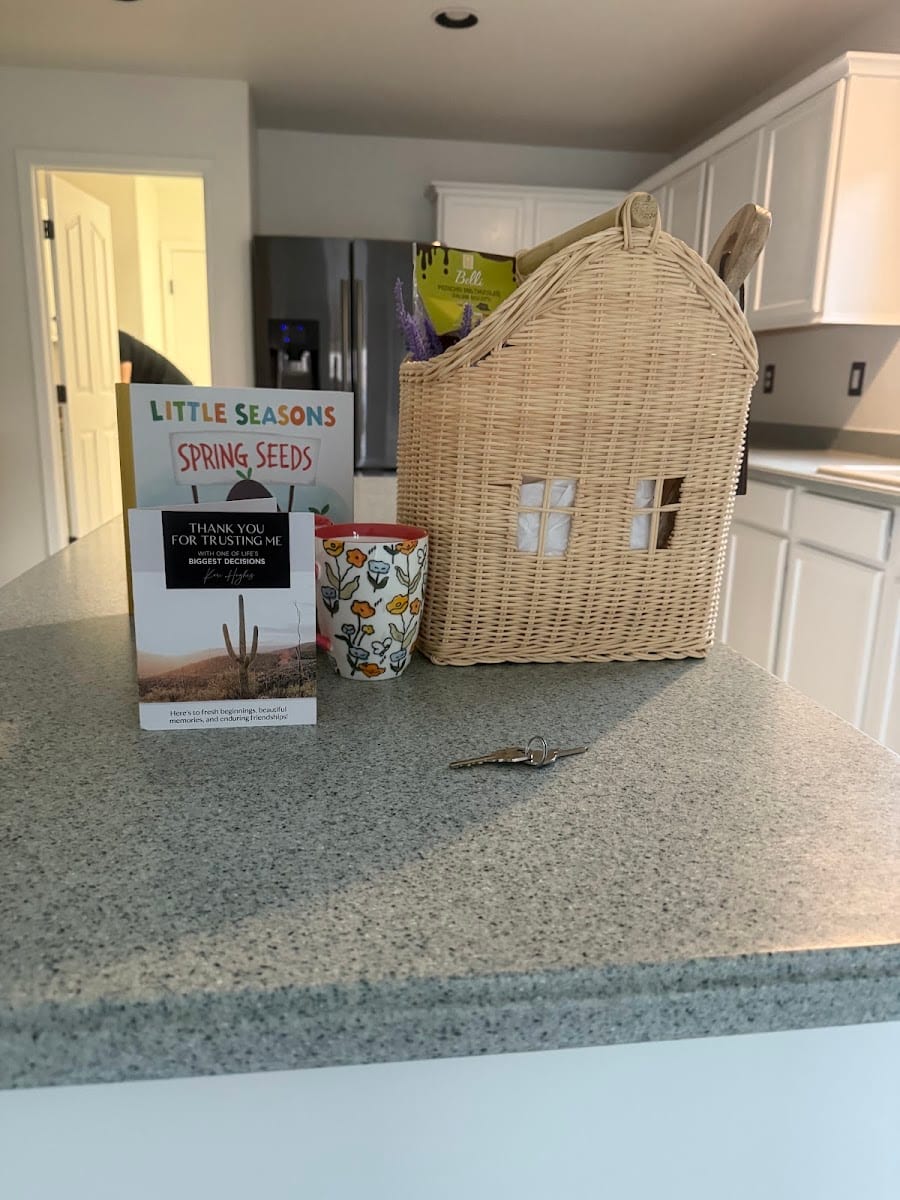 Kari Hughes | Dedicated Real Estate Agent | Serving Arizona's Premier Communities | S4 COMPASS, photo 4