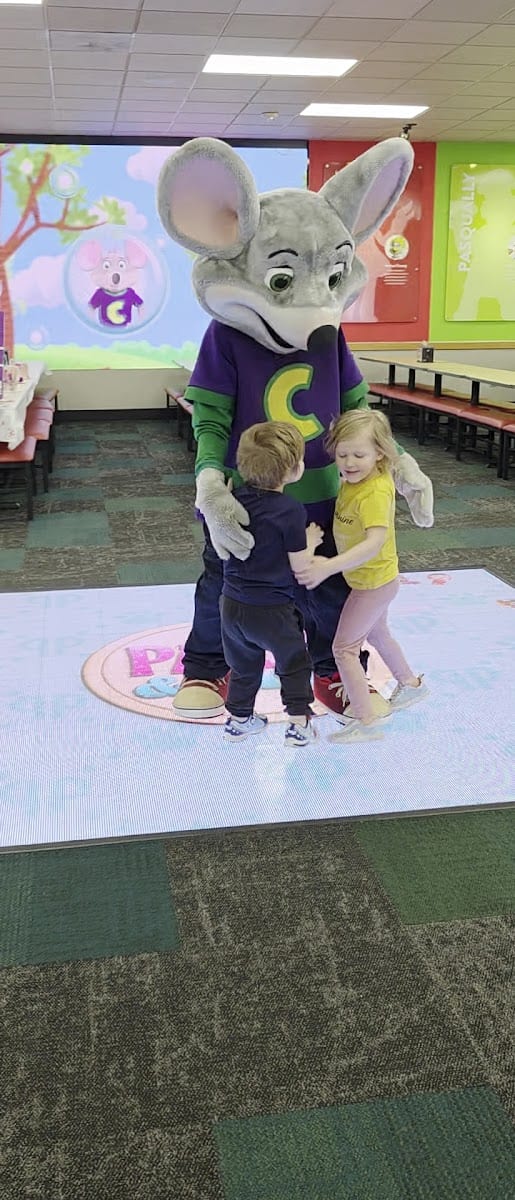Chuck E. Cheese, photo 4