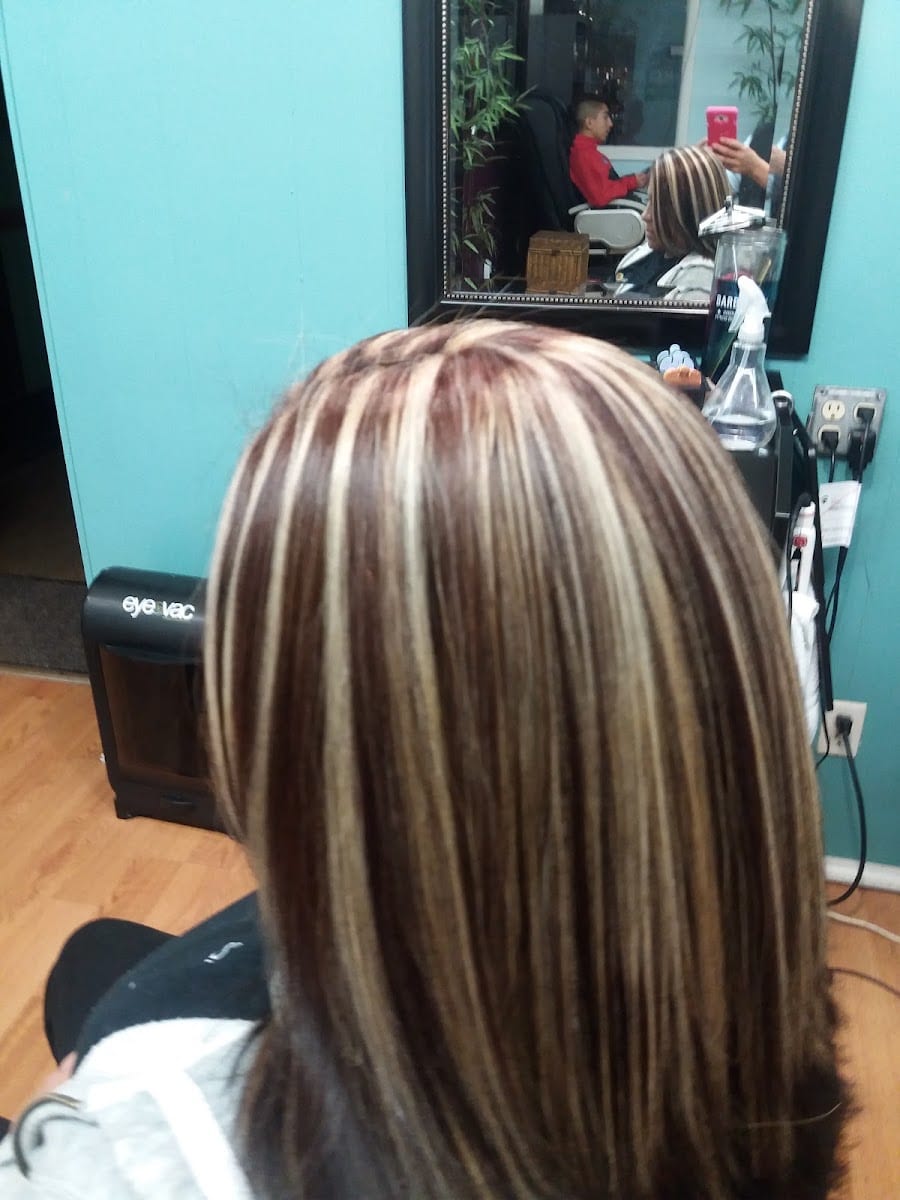 Overawed Hair & Nail Salon