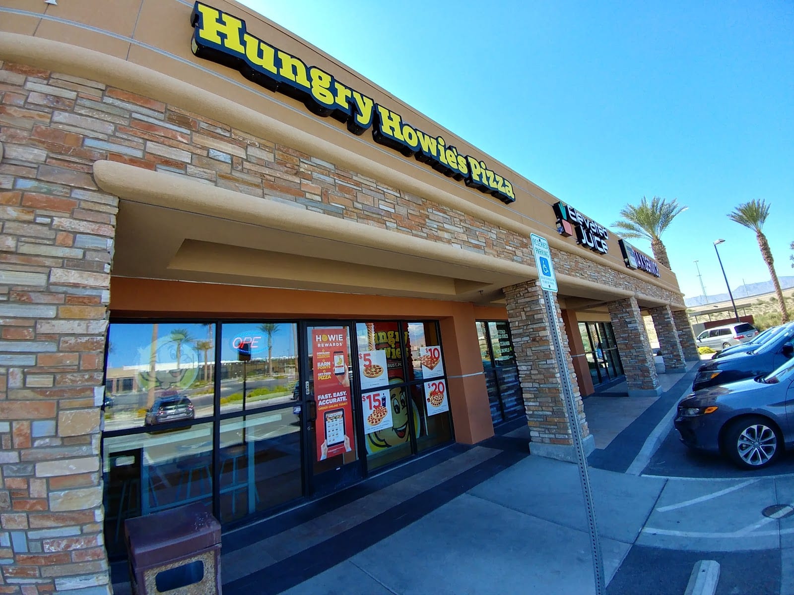 Hungry Howie's Pizza, photo 2