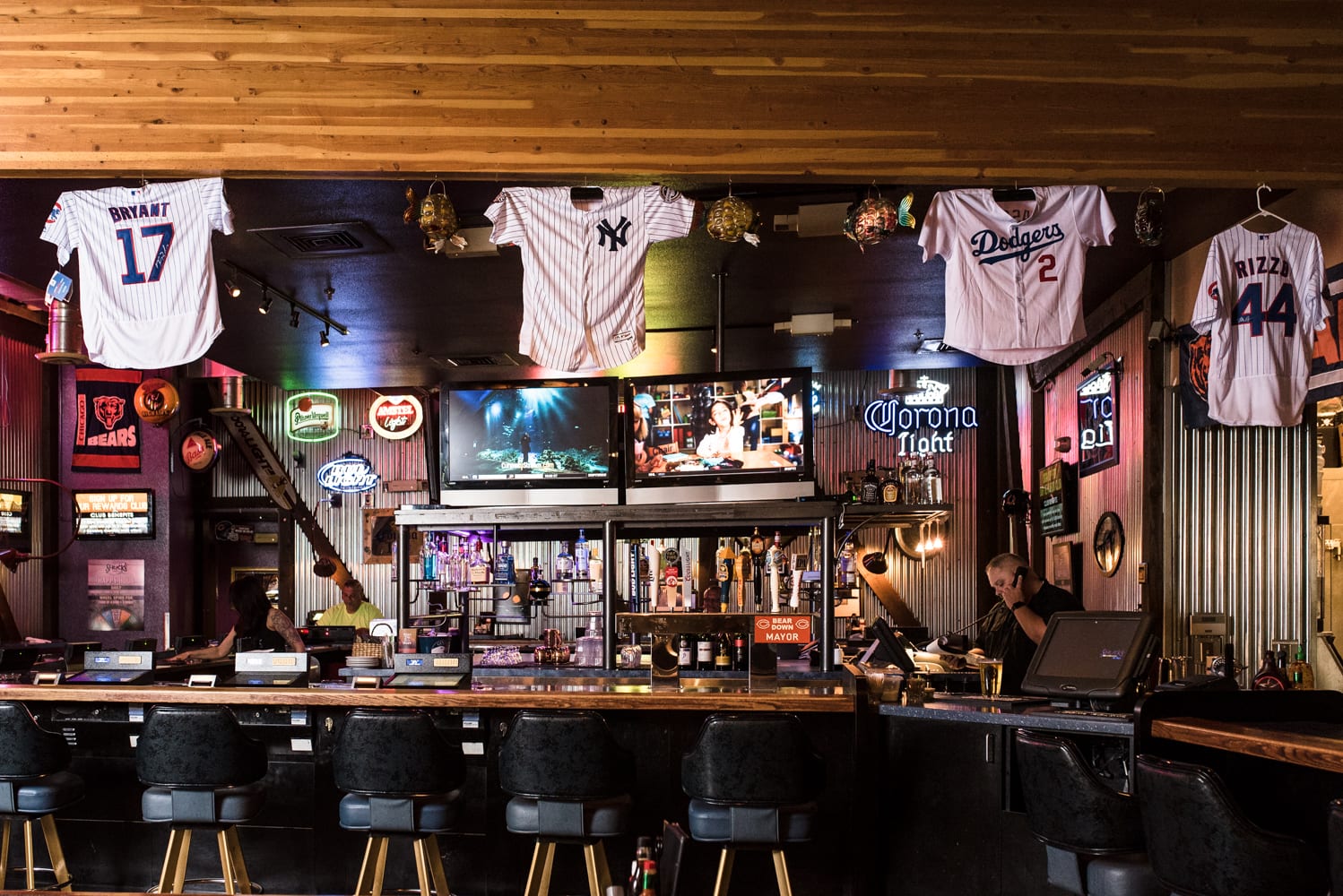 Shucks Tavern & Oyster Bar - Durango Rd, photo 2