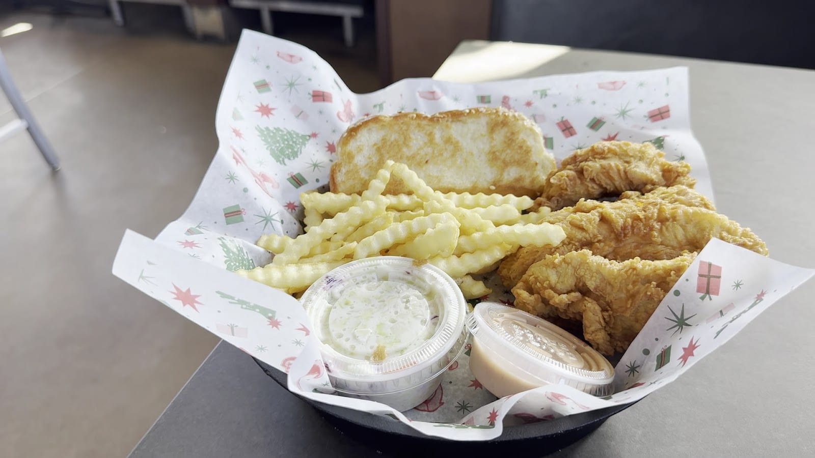 Raising Cane's Chicken Fingers, photo 3
