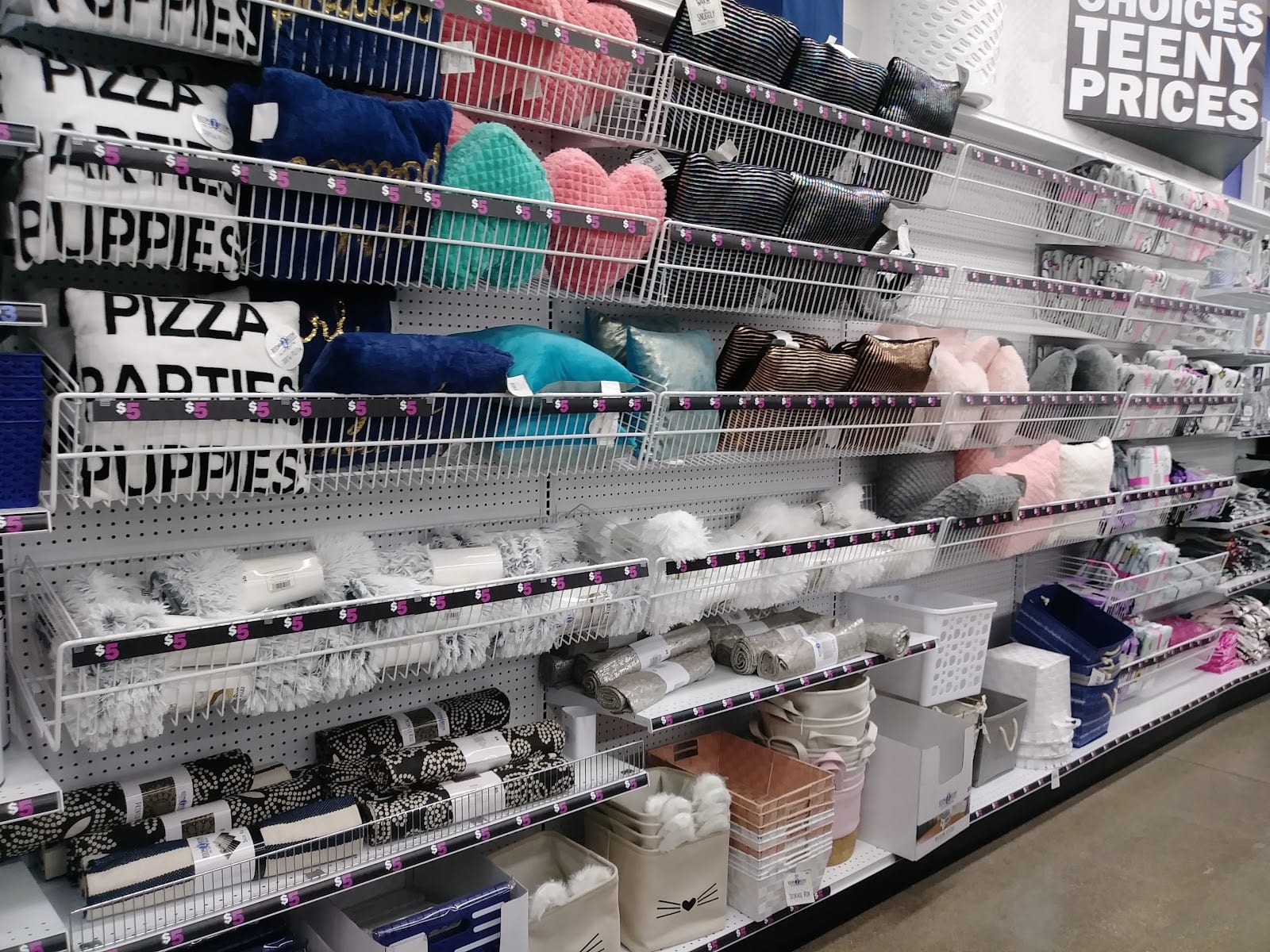 Five Below, photo 4