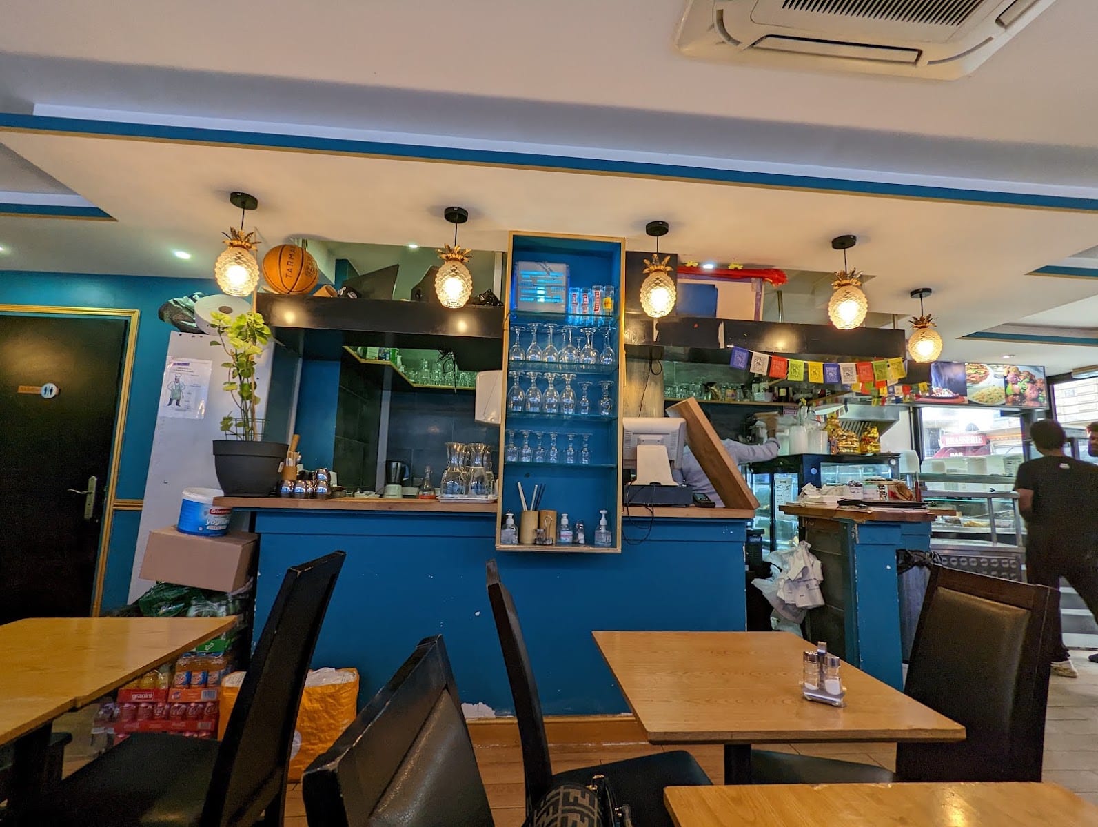 Royal Café