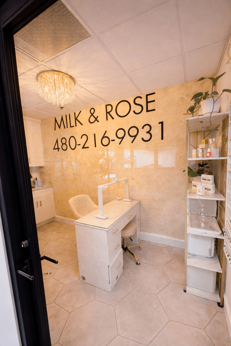 Milk & Rose, photo 4