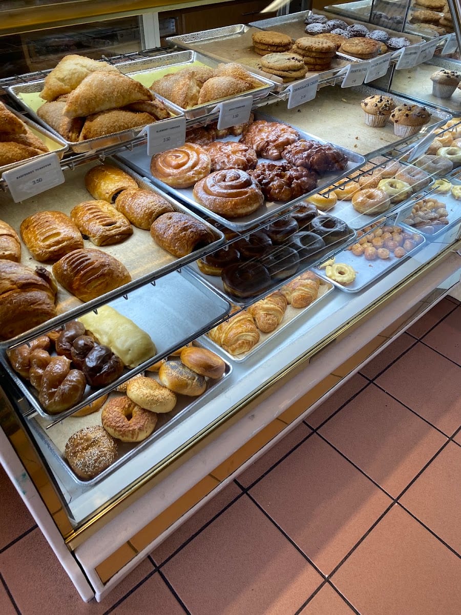Creighton's American Bakery