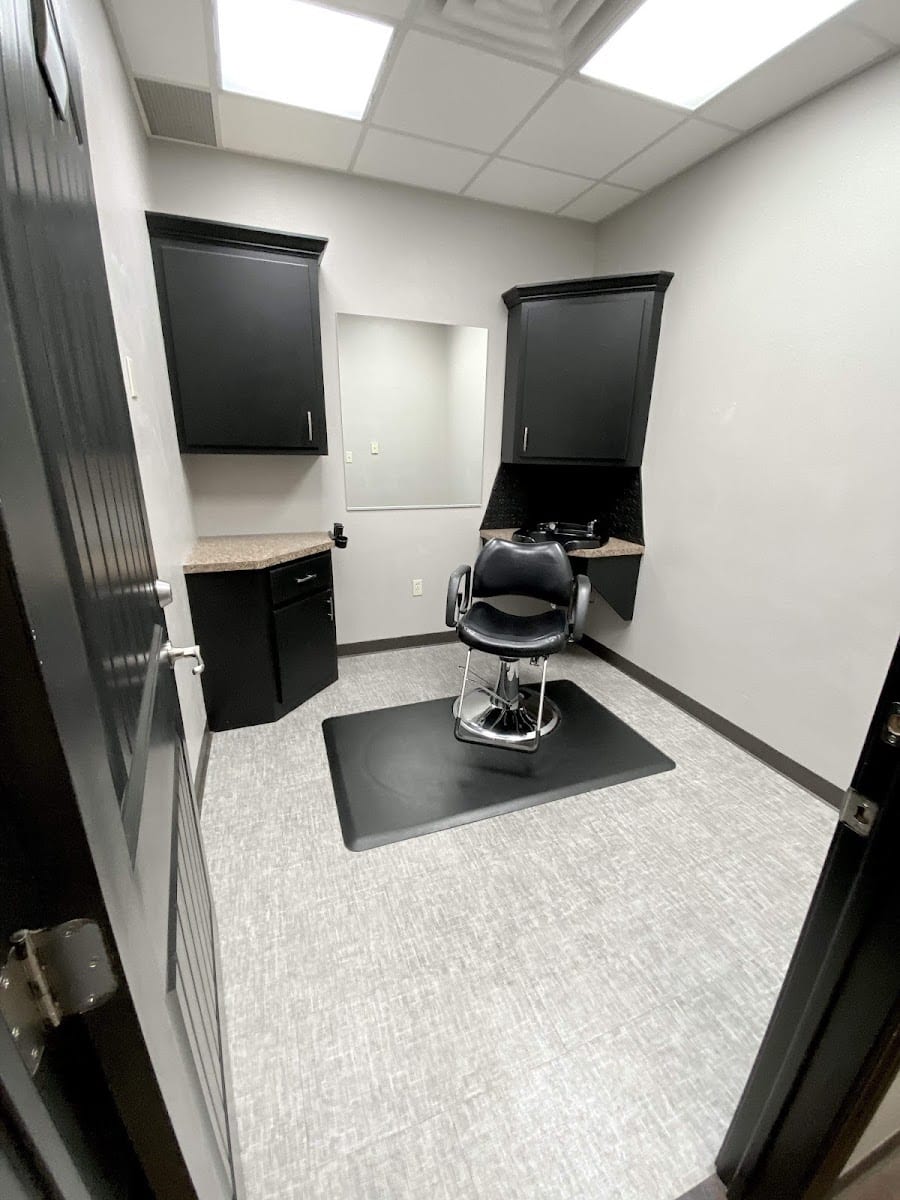 Encore Salon