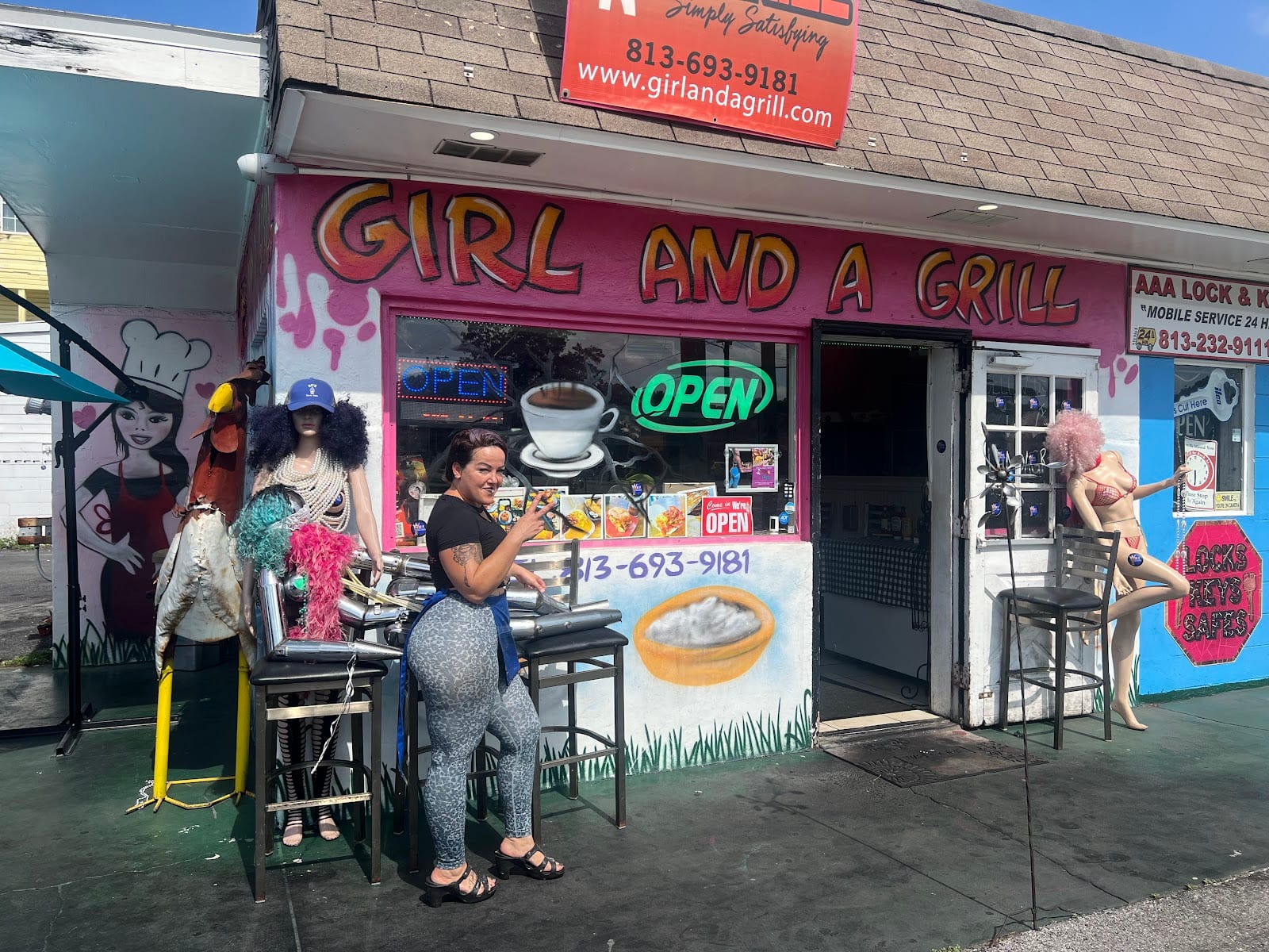 Girl And A Grill, photo 2