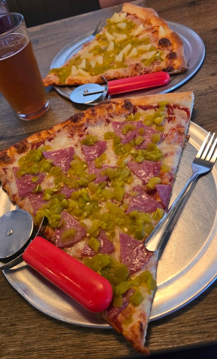 Bear Canyon Pizza on Broadway, photo 4