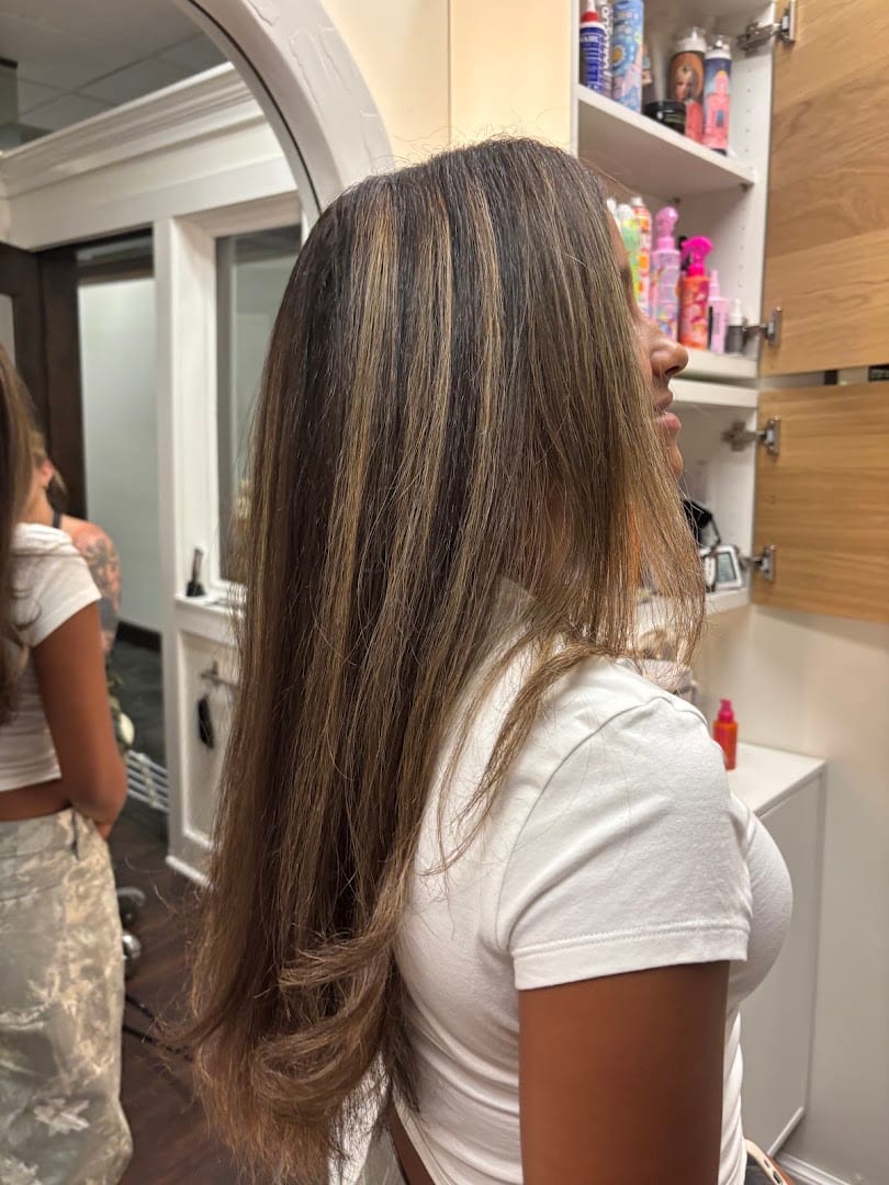 Spellblonde Salon, photo 4