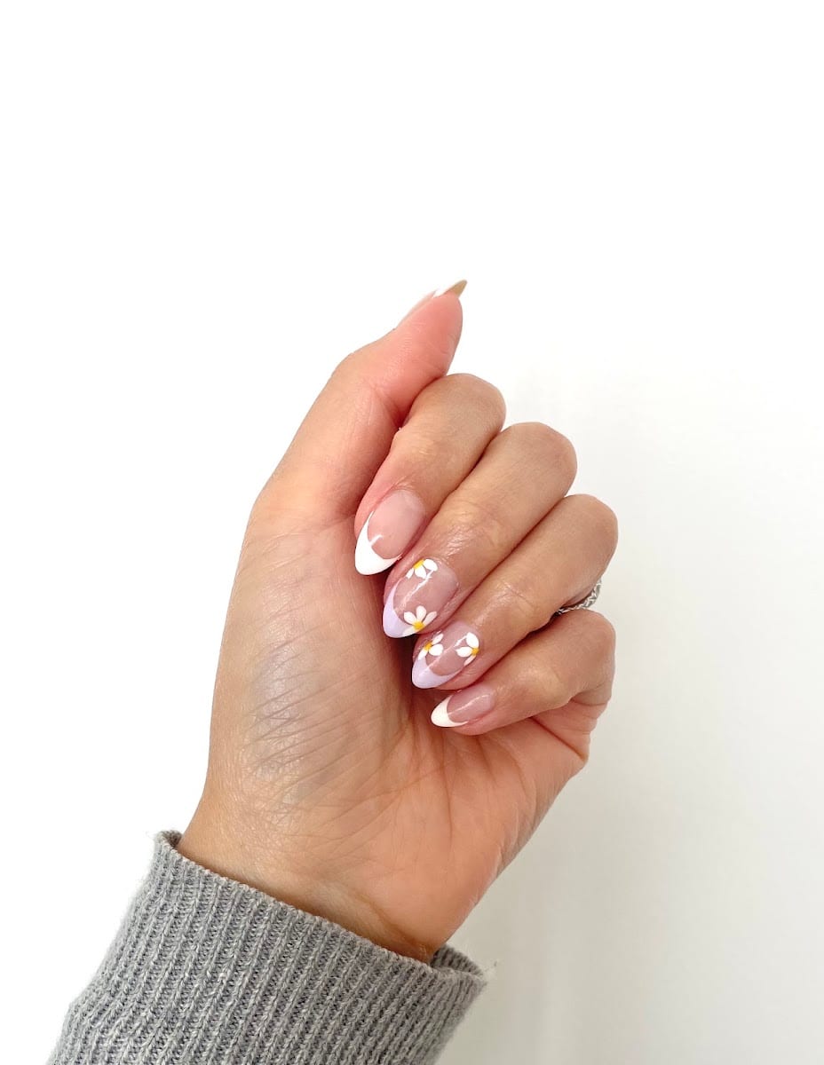 Famous Nails and Beauty