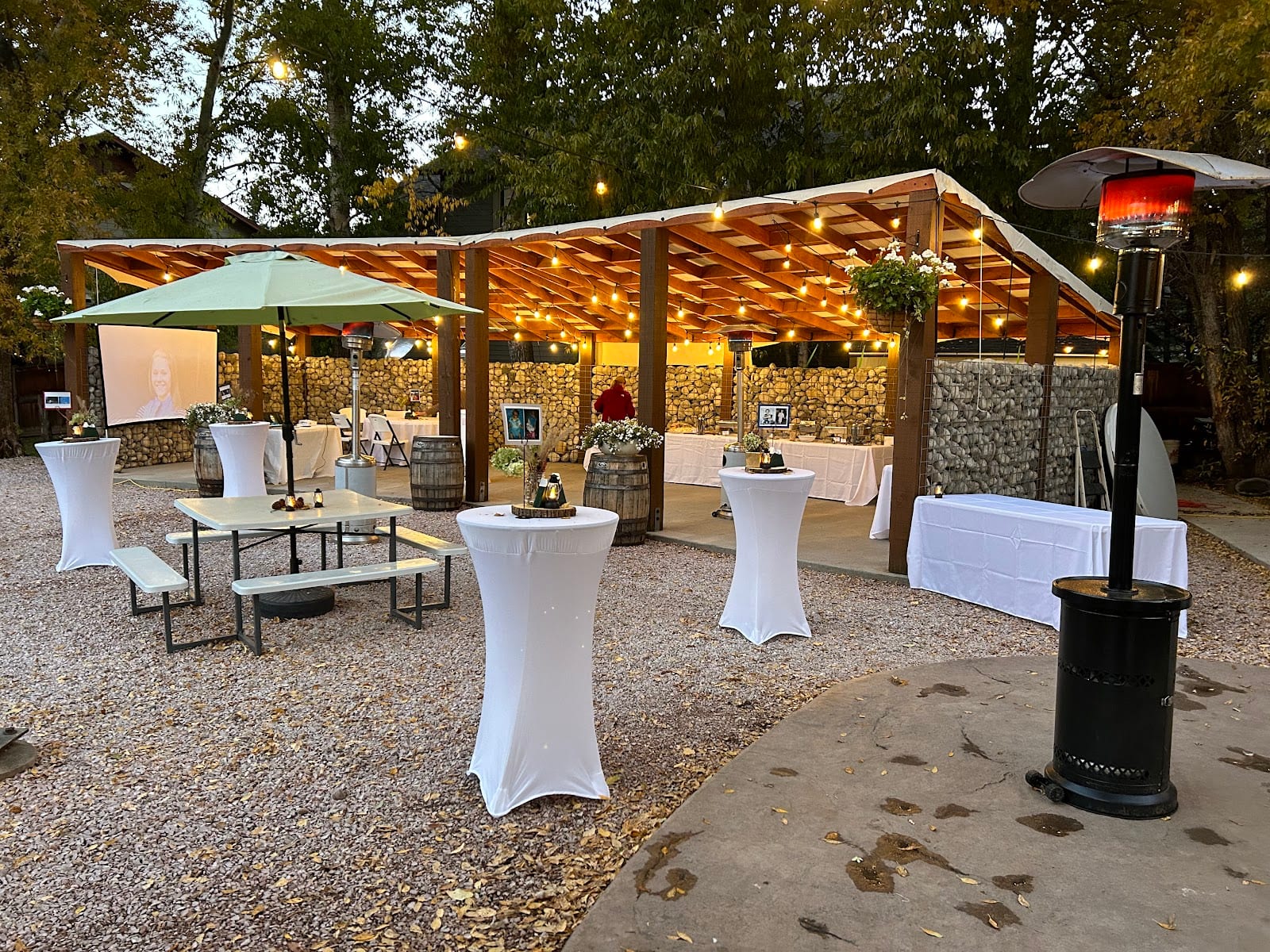 Venue on the Rocks, photo 4