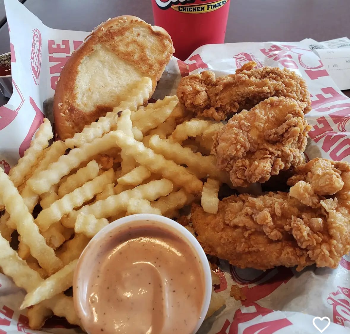 Raising Cane's Chicken Fingers, photo 4