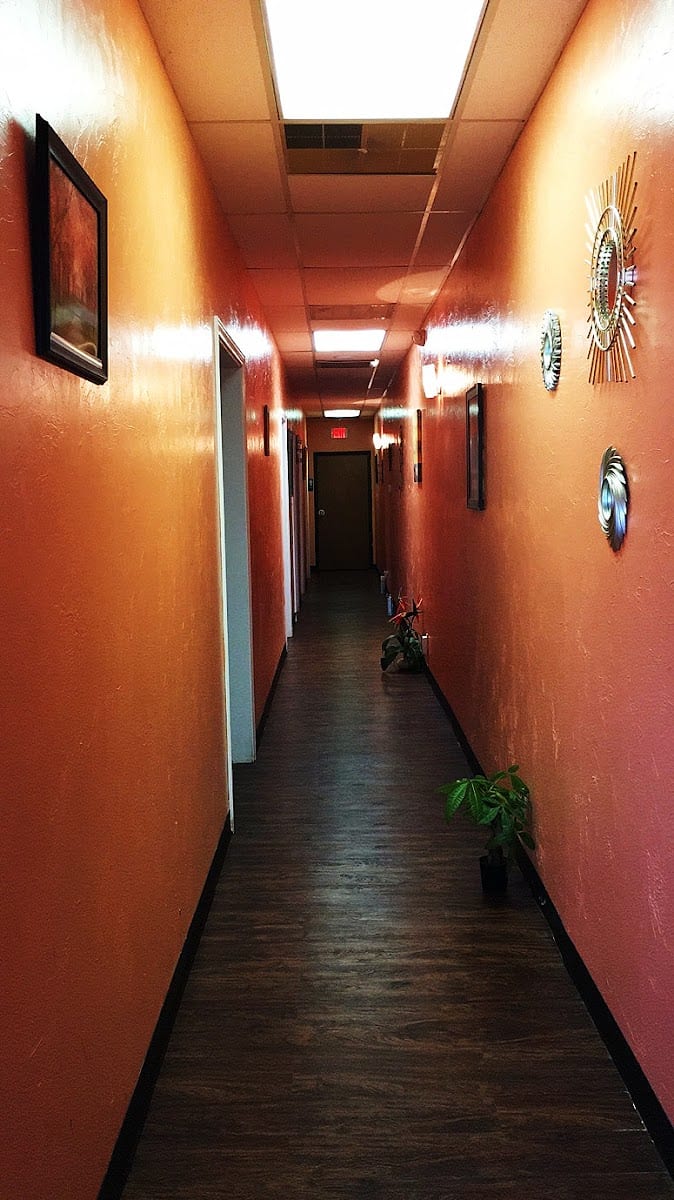 Royal Massage, photo 3
