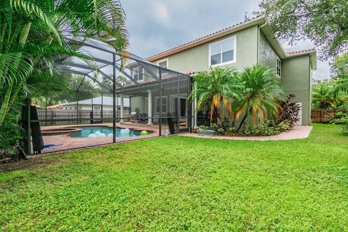 ️BEST️ SOUTH TAMPA MANSION- REMODELED- MOVIE THEATER- POOL-HOTTUB HUGE 5000 sqf
