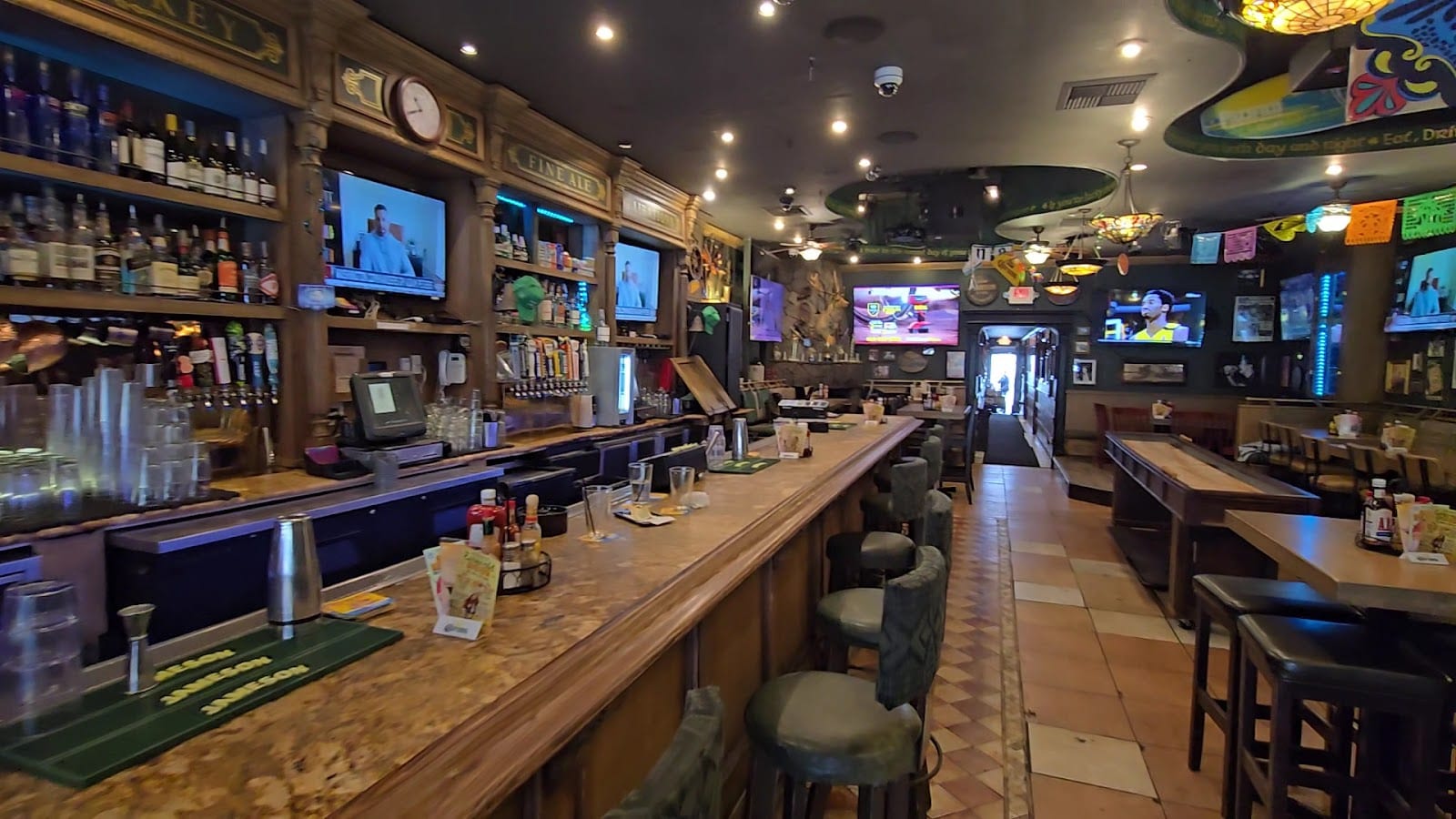 Killarney's Irish Pub - Huntington Beach, photo 3