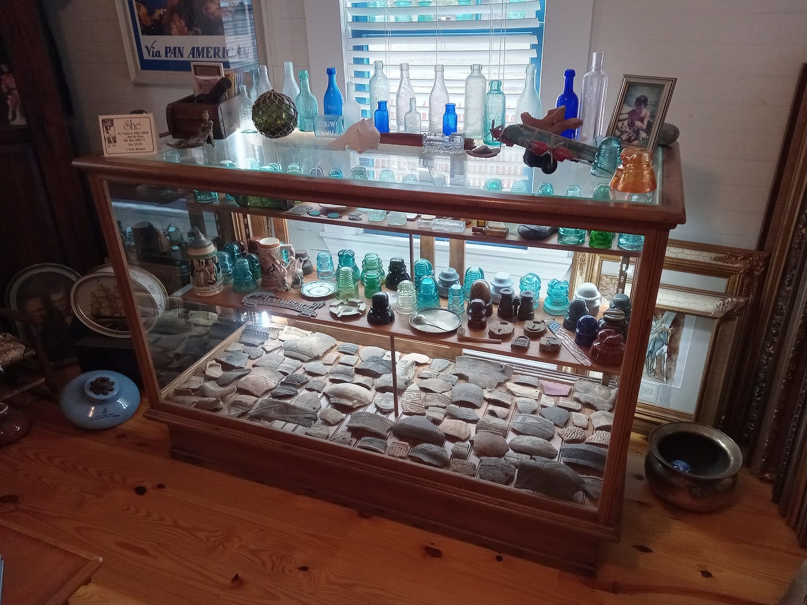 Trip's Vintage Art & Custom Frame, photo 4