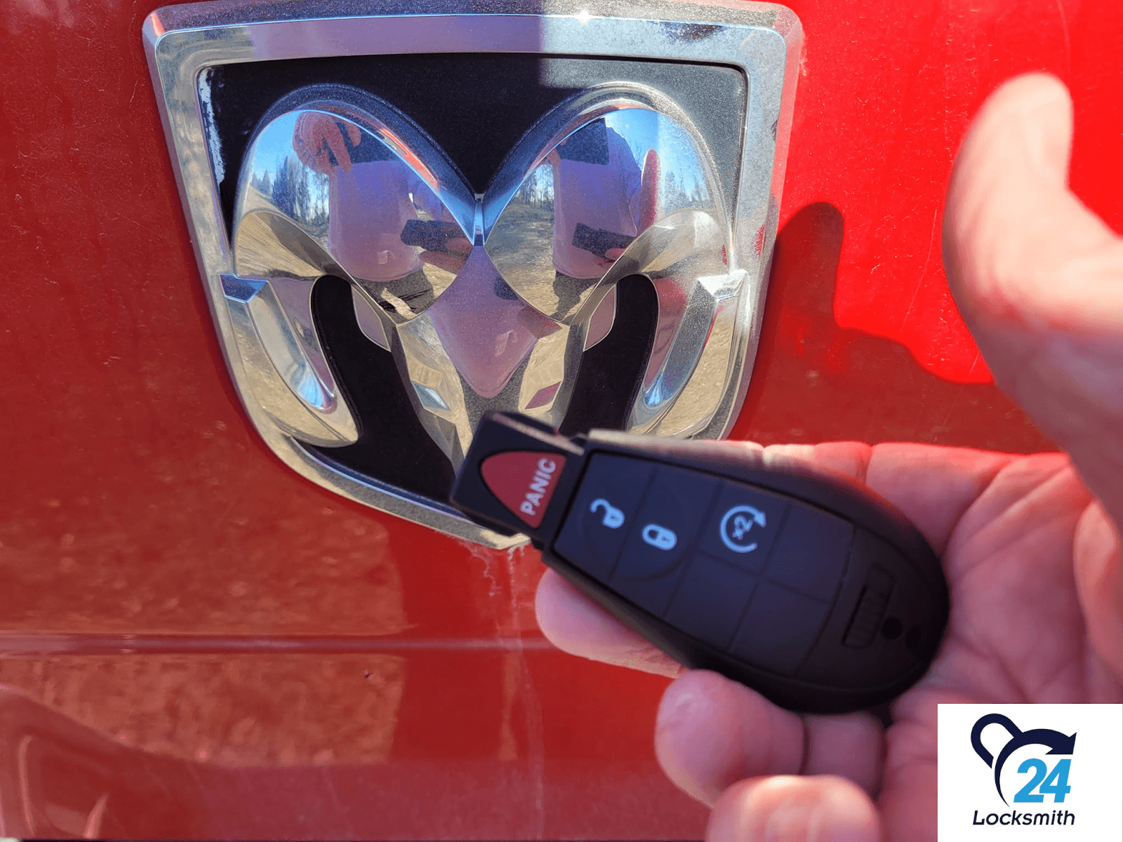 24 Locksmith, photo 2